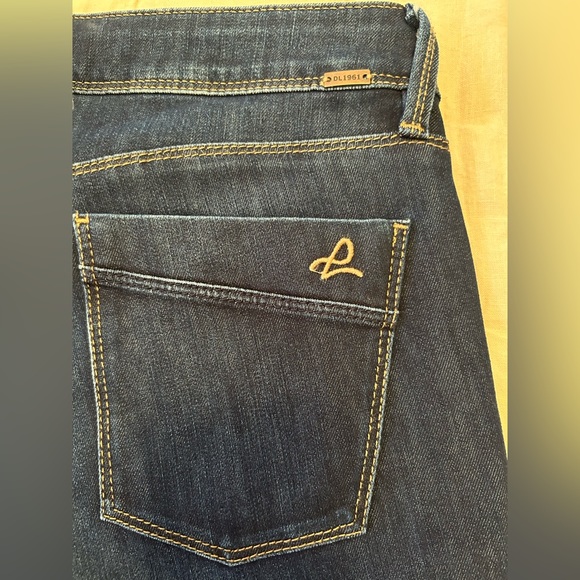 DL1962    4Way Stretch/ 360• Comfort Jean Size 28 - Picture 5 of 13